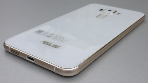 смартфон ASUS Zenfone 3 (ZE552KL) - вид сзади