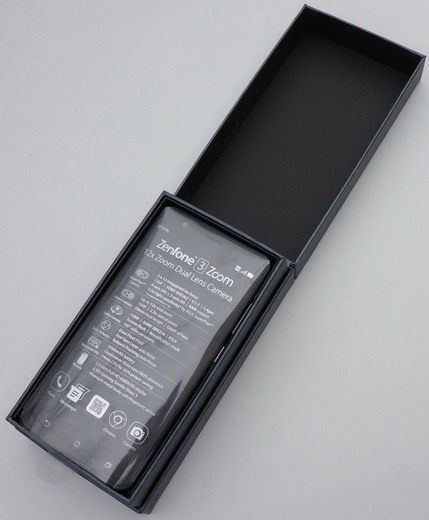 Упаковка телефона Asus Zenfone 3 Zoom (ZE553KL)