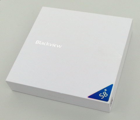 Упаковка телефона Blackview S8