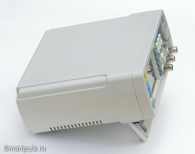 DDS генератор сигналов FY6800 - обзор