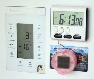 Солнечная энергетика с пользой в домашнем хозяйстве: переводим кухонные часы-таймер на питание от "вечной батарейки"