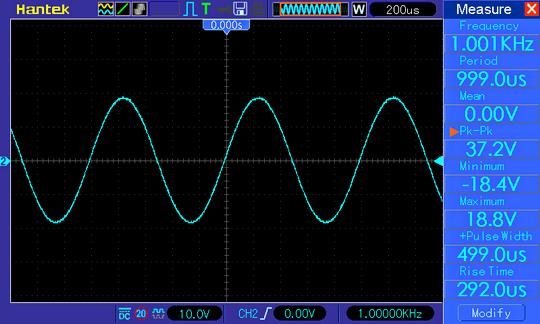 Осциллограмма TDA8932 cинус 1 кГц, напряжение питания 22 В, амплитуда - максимальная (на грани клиппинга), нагрузка 8 Ом