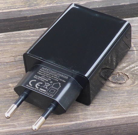 Зарядное устройство ("зарядка") телефона Nomu S30