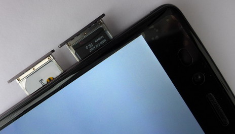 смартфон Vernee Apollo Lite - лотки для СИм-карт и карты памяти micro SD