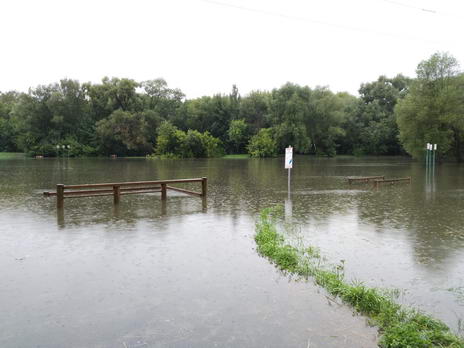 Тест фотосъемки смартфоном alcatel idol 4. Наводнение в Москве 15 августа 2016 г. Река Яуза вышла из берегов.