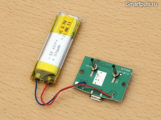 Плата контроллера аккумулятора в кейсе TWS