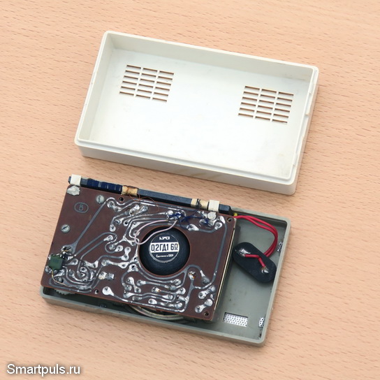 Переделка транзисторного приемника в Bluetooth колонку в винтажном стиле, разборка приёмника