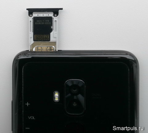 лоток для СИМ-ок и карты памяти смартфона Blackview S8