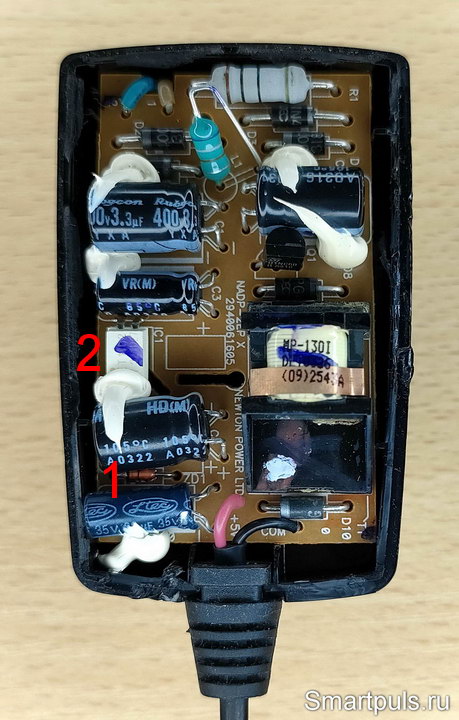 Переделка телефонного адаптера 5 V  на напряжение 9 V