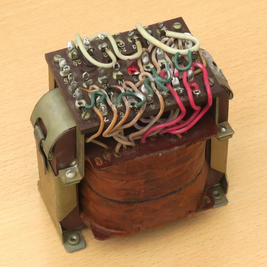 Трансформатор для блока питания автомобильного компрессора