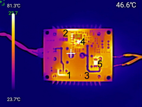 Тепловой снимок обратной стороны платы
