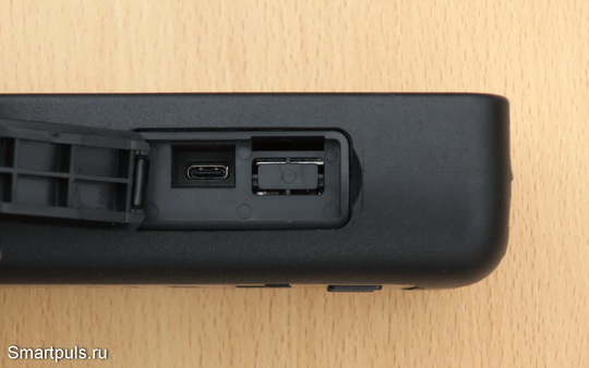 Hantek 2D72 - правая сторона (USB Type-C и SD)