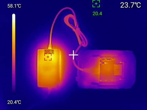 Тепловой снимок зарядного устройства и аккумулятора Макита