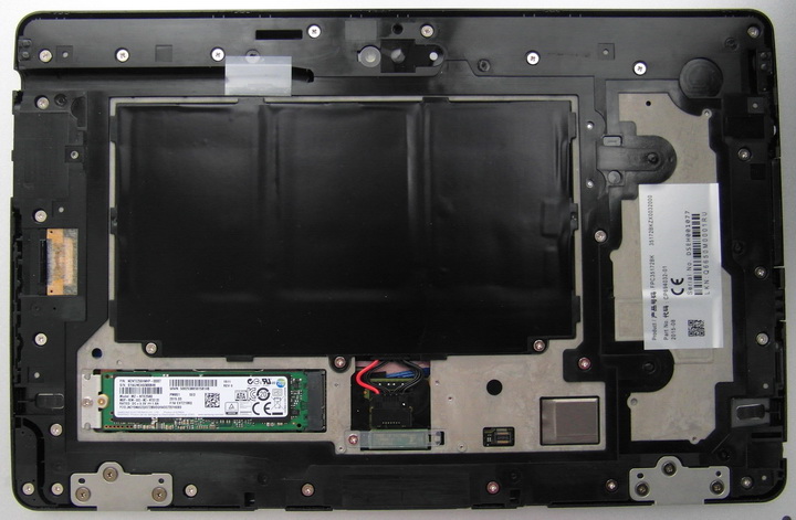 планшет Fujitsu STYLISTIC Q665 в частично разобранном виде
