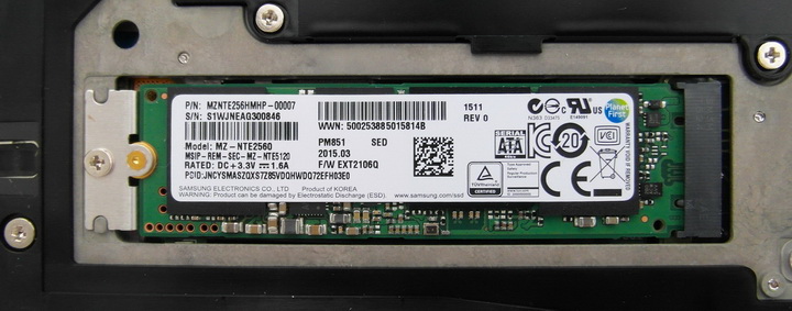 Твердотельный жесткий диск (SSD) Samsung MZNTE256HMHP-0007