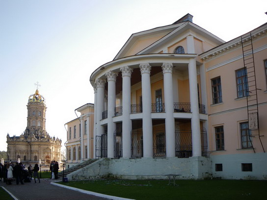 Так усадьба Дубровицы выглядела в 2010 году, северная сторона