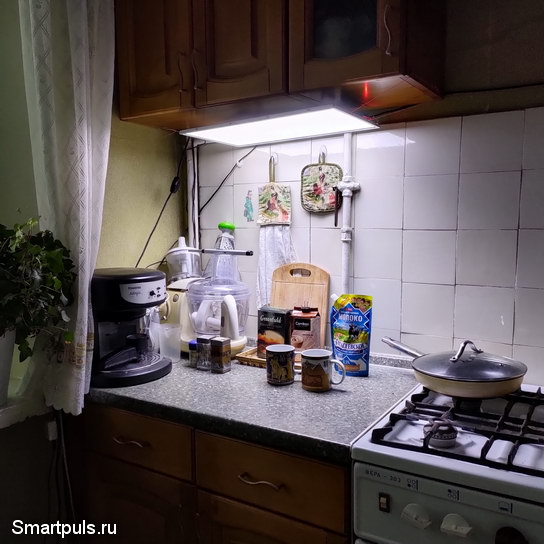 Светильник, сделанный из разбитого монитора (телевизора)