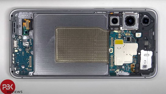 Samsung S25 FE  разобранном виде
