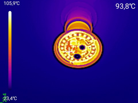 Тепловое фото светодиодной лампы 15 Вт со снятым рассеивателем