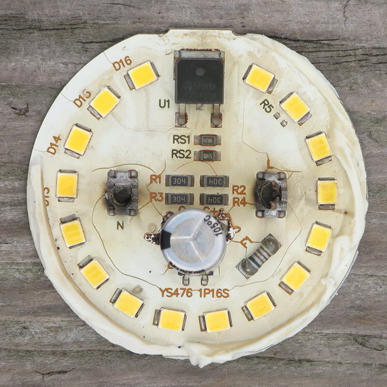 Ремонт светодиодной лампы с отгоревшими контактами