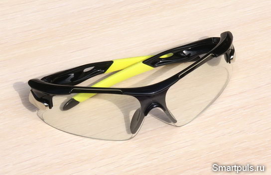 Прозрачные велосипедные очки - хорошая защита от насекомых и ультрафиолета