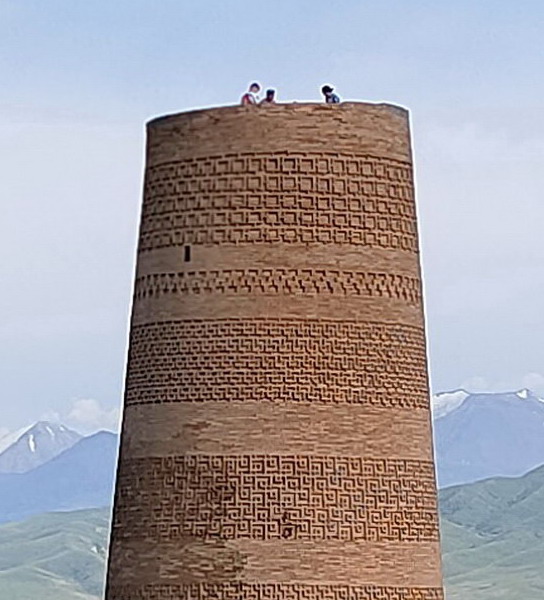 Киргизия (Кыргызстан), верхняя часть башни Бурана, кроп 100%